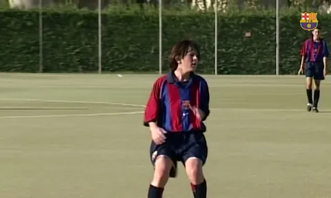 Iniesta, Messi, Xavi, Pique và Thiago tại La Masia