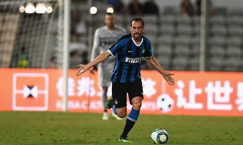 Serie A lâm nguy, 'đá tảng' Inter thẳng thắn đổ lỗi cho... Juventus