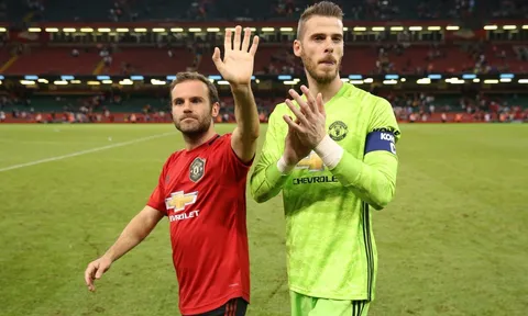 'Sẽ dễ dàng hơn khi tôi rời Man Utd nhưng...'