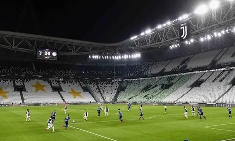 XONG! Bộ trưởng xác nhận, Serie A và Italia lại 'chìm trong bóng đêm'