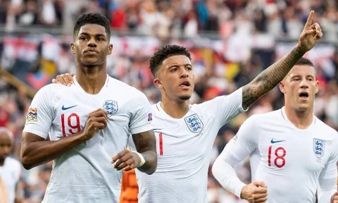 Jadon Sancho có gì hơn các tiền đạo Man Utd?