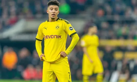 "Jadon Sancho nên suy nghĩ lại nếu tới Man Utd"