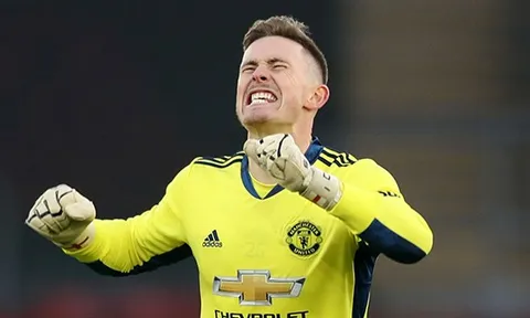 Jamie Carragher: "Henderson sẽ là thủ thành số 1 của ĐT Anh nếu... "