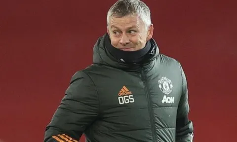 Jamie Carragher nêu tên cầu thủ Solskjaer nên chiêu mộ