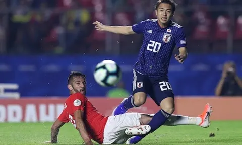 Chia tay Kubo, Barca tiếp tục "kết duyên" với một sao trẻ xứ Anh Đào
