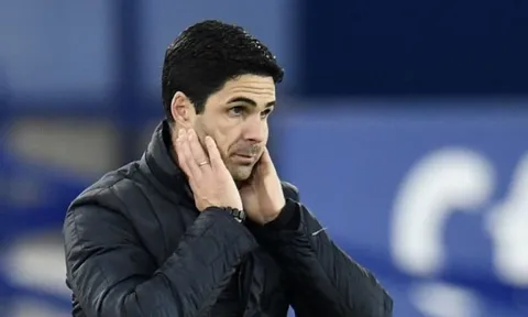 Arsenal bị loại, Mikel Arteta thất vọng ra mặt