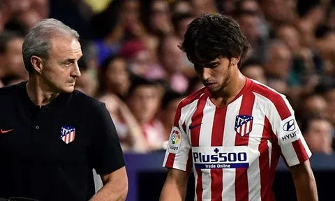 'Bom tấn' khập khiễng ngay ngày khai màn, Atletico chìm vào hoang mang