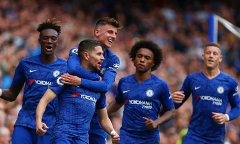 "Vua chuyền" thúc giục đồng đội và chỉ ra chiến thuật ở Chelsea