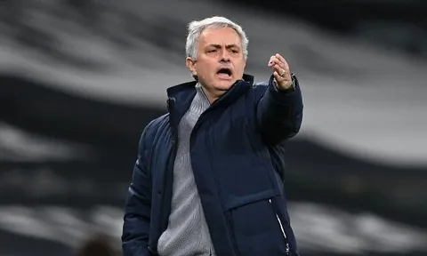 Mourinho: "Sai lầm cá nhân" khiến Spurs trả giá trước Liverpool