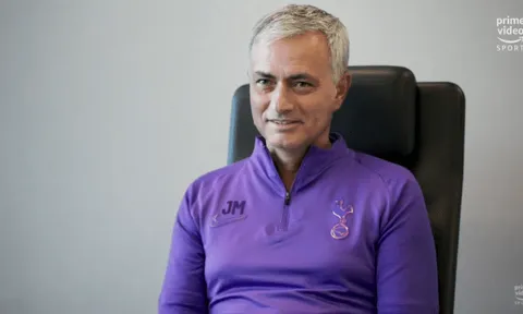 Jose Mourinho: "Sir Alex khuyên tôi hãy mang anh ấy về sân Old Trafford"