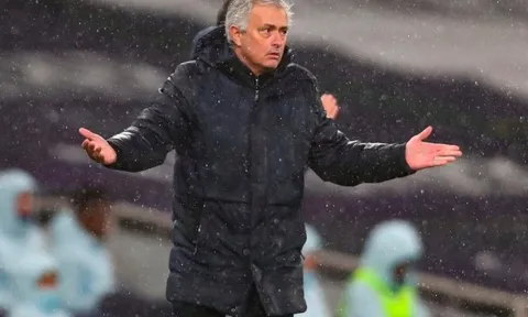 Jose Mourinho và tình thế ngàn cân treo sợi tóc