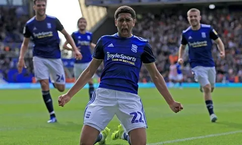 Mua 'thần đồng' nước Anh, Man Utd nhận trái đắng vì... Jadon Sancho