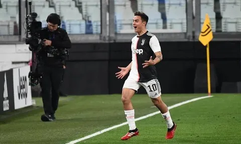 Juventus làm lu mờ virus corona trong một trận cầu kỳ lạ