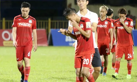 HAGL và con đường trụ hạng V-League: Phía trước là bão tố