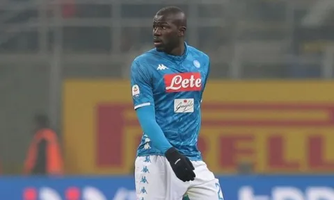 Kalidou Koulibaly chốt tương lai trước tin đồn được M.U theo đuổi
