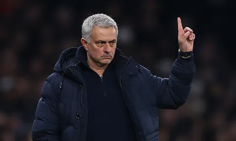 'Kể cả có đối đầu, tôi vẫn thích tính cách của Mourinho'
