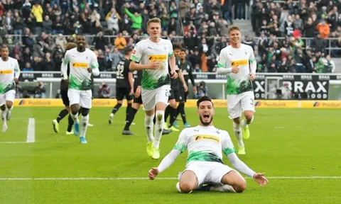 "Kẻ hạ sát Bayern" đưa ra lời đánh giá khiến Ligue 1 mất mặt
