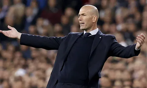 Kẻ khiến Ronaldo "ôm hận" định đoạt tương lai với Real Madrid
