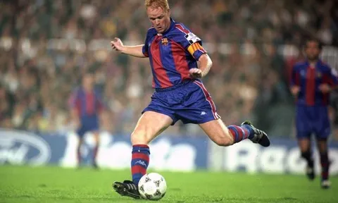 Khả năng sút phạt siêu đẳng của Ronald Koeman