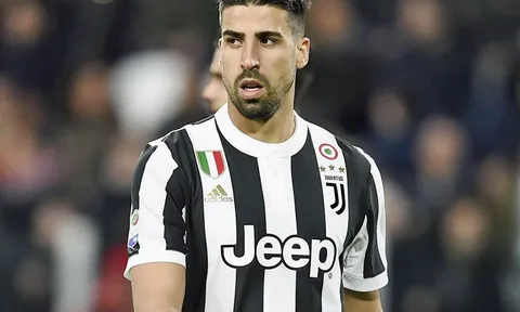 CĐV Juventus: 'Tay đó không xứng chơi cho đội bóng này'