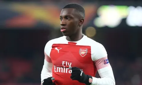 "Khi tôi bước ra sân, các CĐV Arsenal hát và thét vang tên tôi"