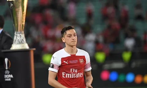 Khó tin! Arsenal cay đắng khi sao bự 'ế hàng', chấp nhận 'nuôi báo cô'