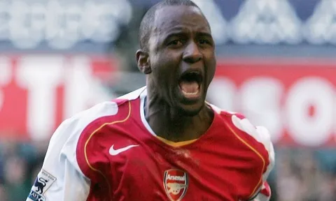 "Khoảng trống anh ấy để lại cho Arsenal quá lớn, không ai lấp đầy được"