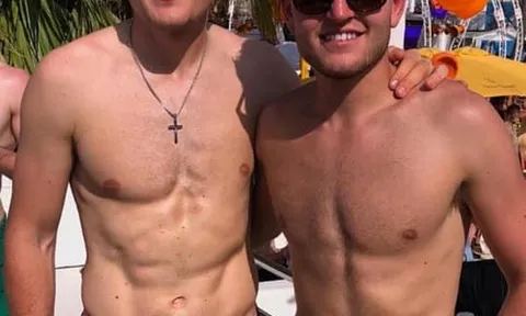 Khoe bụng 6 múi, Harry Maguire khiến tất cả trầm trồ