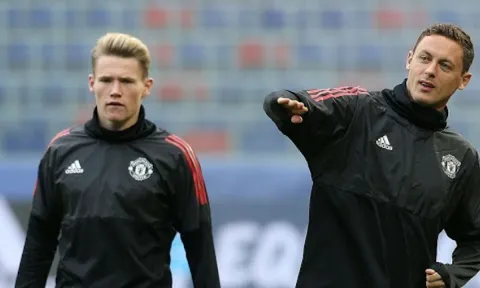 Không cần mua sắm, Man United vẫn có được một trung vệ chất lượng?