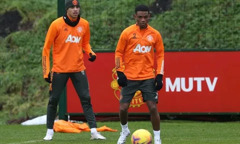 Không cần Sancho, Man United giờ đây đã có "cơn lốc phải" siêu hạng
