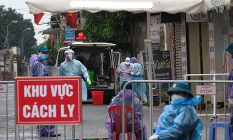 Không học Việt Nam phòng COVID-19, Premier League đừng nên trở lại!