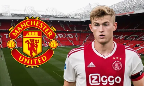 Không ngờ! Vụ De Ligt có biến, Man Utd tiện tay giật bom tấn?