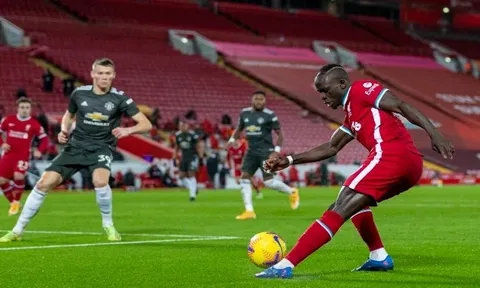 Không phải Bruno hay Pogba, đây mới là tiền vệ hay nhất trận Liverpool 0-0 Man Utd