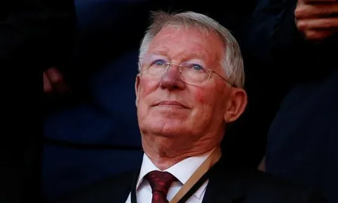 Không phải Sir Alex, Rooney chỉ ra HLV số 1 về chiến thuật