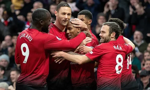 Không rời Man Utd dù lương cao gấp 4, thế mới là tinh thần Quỷ đỏ!