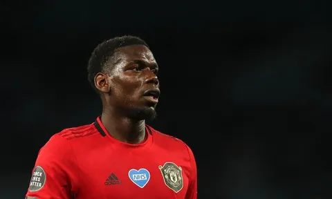 Không sút penalty, Pogba làm ngay 1 điều khi Fernandes ghi bàn