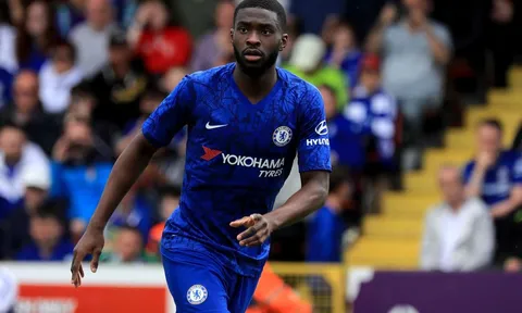 Khủng hoảng hàng thủ, Chelsea tính "đánh bạc' với sao trẻ