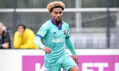 Khủng hoảng lực lượng, Barca đôn 9 cầu thủ đội B lên tiếp đón Napoli