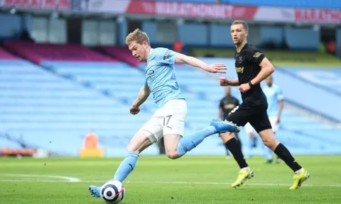 Kiến tạo 'như thần', De Bruyne vẫn chỉ xếp thứ 10 lịch sử Premier League