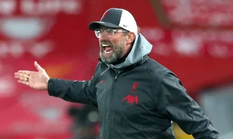 Jurgen Klopp: "Tôi không phải là Sir Alex để giỏi làm điều đó"