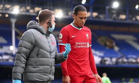 Klopp cập nhật tình hình chấn thương của Van Dijk