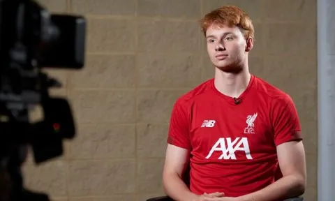 Klopp thấy sốc khi lần đầu nhìn thấy tân binh của Liverpool