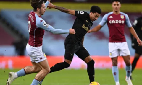 Lingard gây bão với hình ảnh khó tin trước Aston Villa