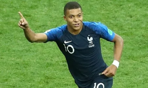 Sao 180 triệu euro cân nhắc khoác áo Liverpool