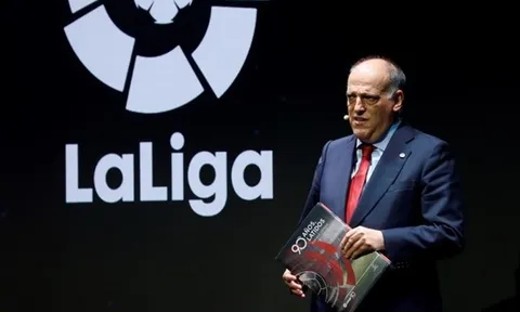 La Liga trở lại, các CLB ra sân với mật độ "điên rồ"