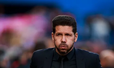 Quyết định ra đi, người cũ Simeone trả giá đắt