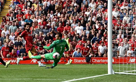 "Làm gỏi" Newcastle, Liverpool kéo dài kỷ lục đáng sợ tại Anfield