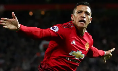 Làm một điều, Sanchez khiến các cầu thủ Man United sửng sốt