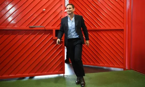 Lampard hùng hổ dẫn Chelsea tiến đánh Old Trafford