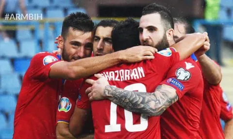 Lập cú đúp, cựu sao Man United giúp đội nhà duy trì hy vọng tham dự EURO 2020